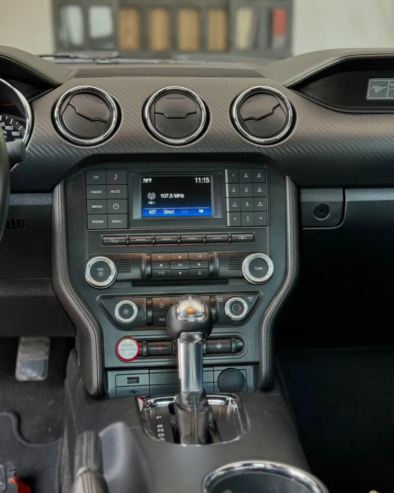 Mustang 2016 antes de la instalación
